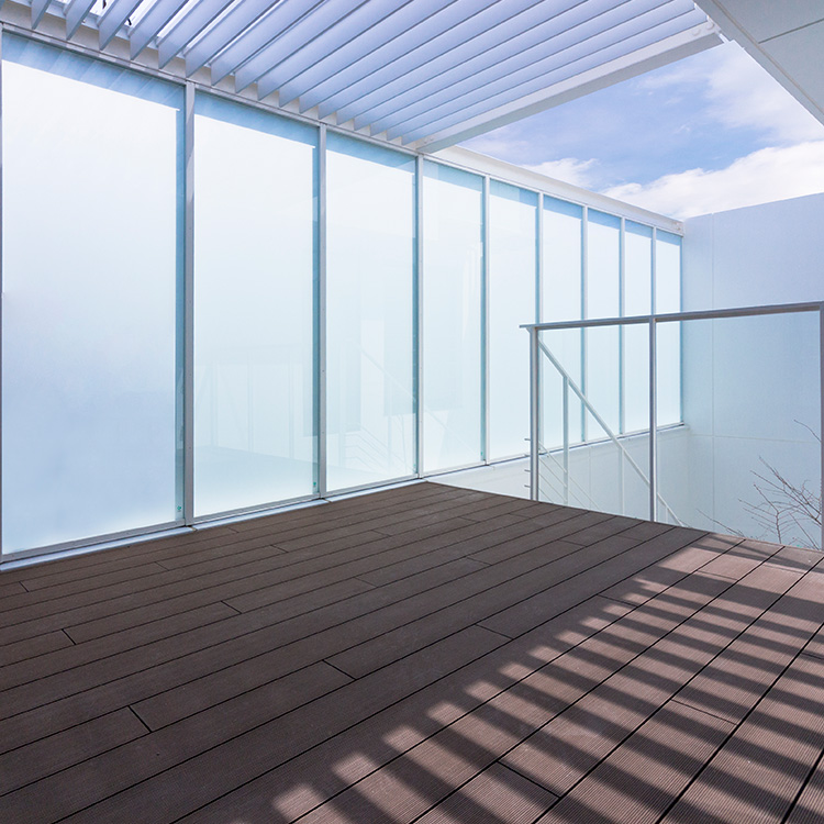 高級住宅 Si-residence 邸宅 中庭 3階建て住宅 arflex アルフレックス primavera プリマヴェーラ decoryugo 輪鼓装飾店 植栽と建築 モダン住宅 RC造 arstudio ism. 建築家 東海地方 ガラスの住宅｜田畑雅行｜ar'teryx｜建築設計室 アーキテリクス｜名古屋 建築家 設計事務所｜高級住宅